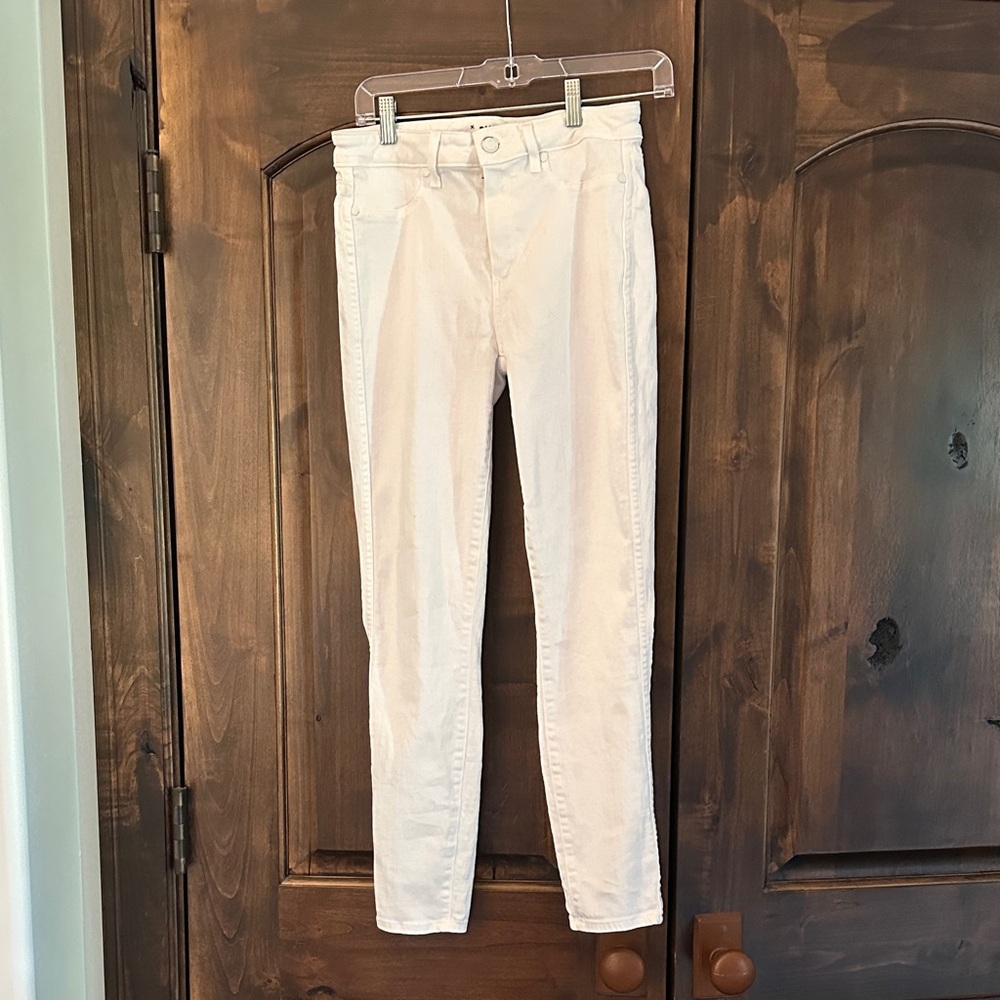 PAIGE Women's white Hoxton ankle skinny jean